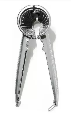 견과류 호두의 효능과 유래 3 호두까기